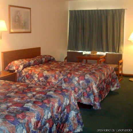Anderson Chesterfield Travel Inn Daleville Номер фото